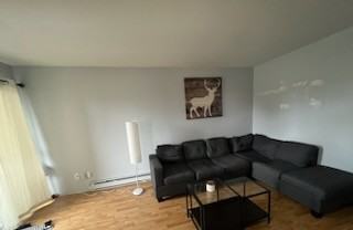 18 Avenue 43 Est - Photo 2 of 11