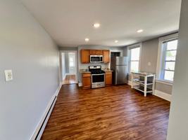 featured image of 31 Holman St #3