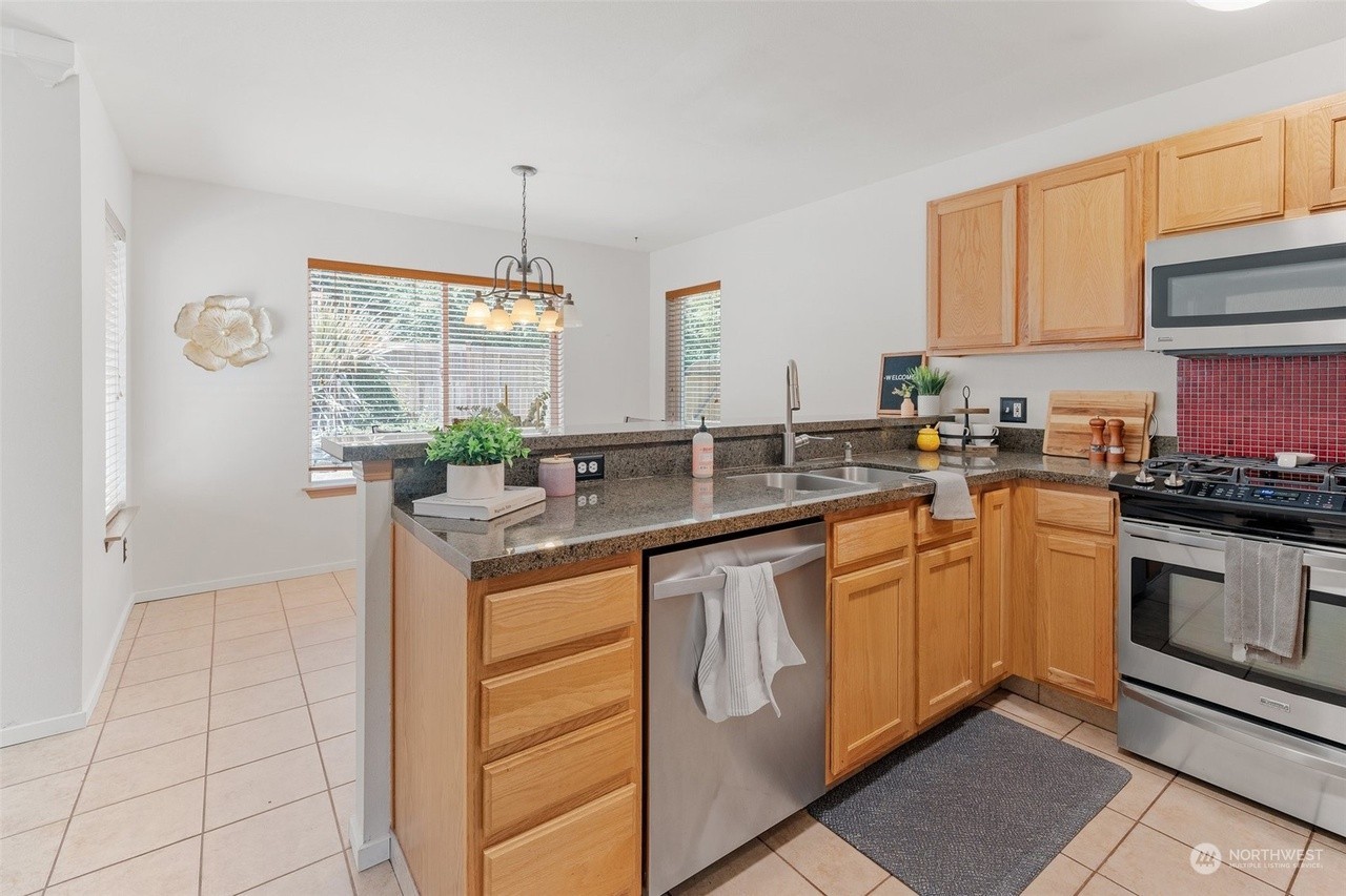 5304 25th Avenue Northwest - Master Unit - Photo 6 of 12