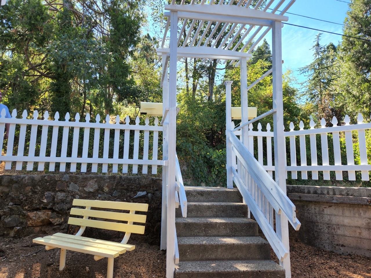 315 N School St #A - Photo 2 of 28