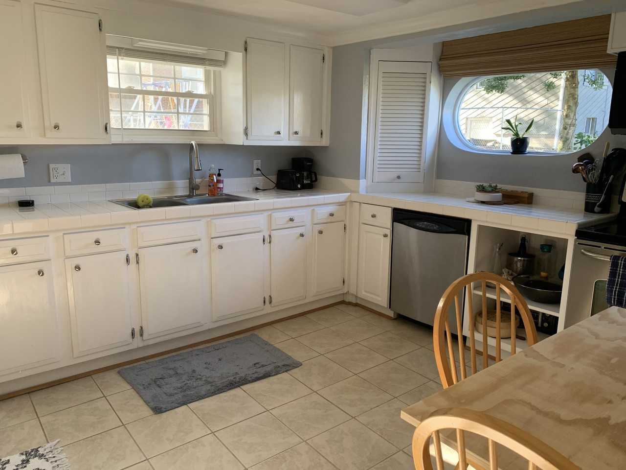 3354 Brandywine Ave #NA - Photo 3 of 9