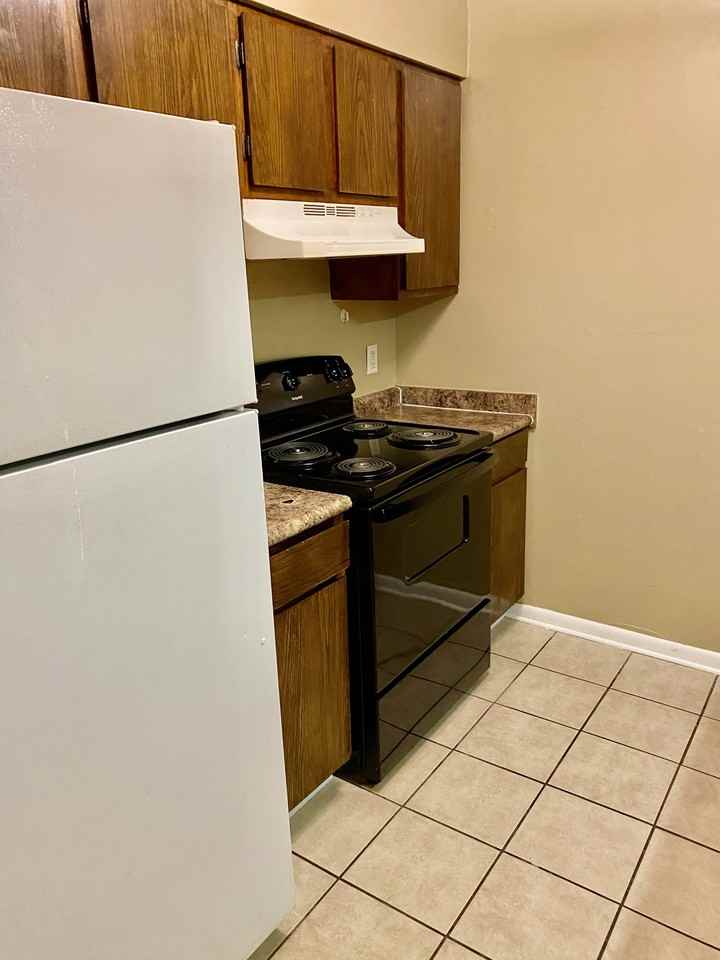 1224 Beverly Hills Rd #1 - Photo 3 of 9