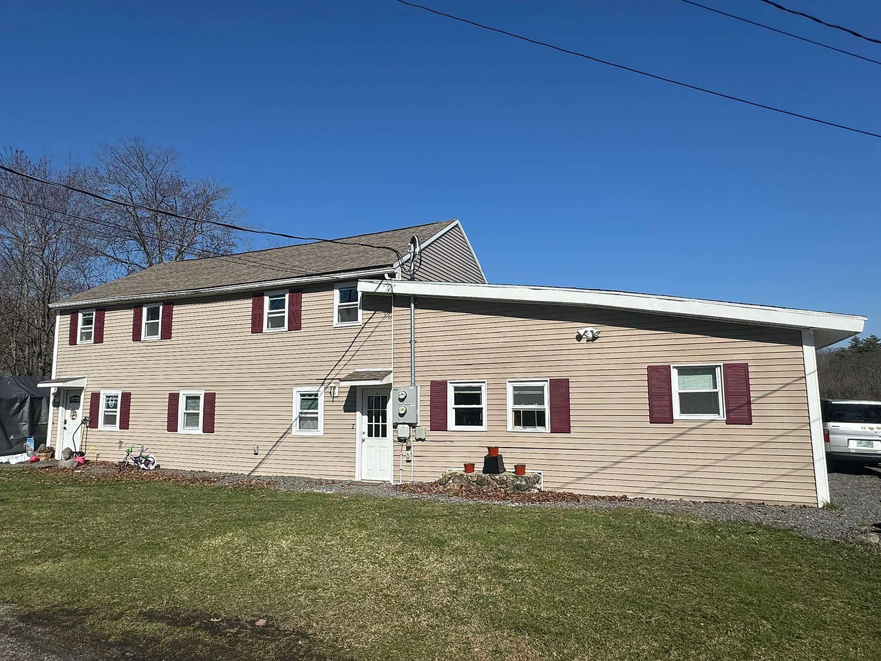 10 Gena Ave #B - Photo 2 of 13