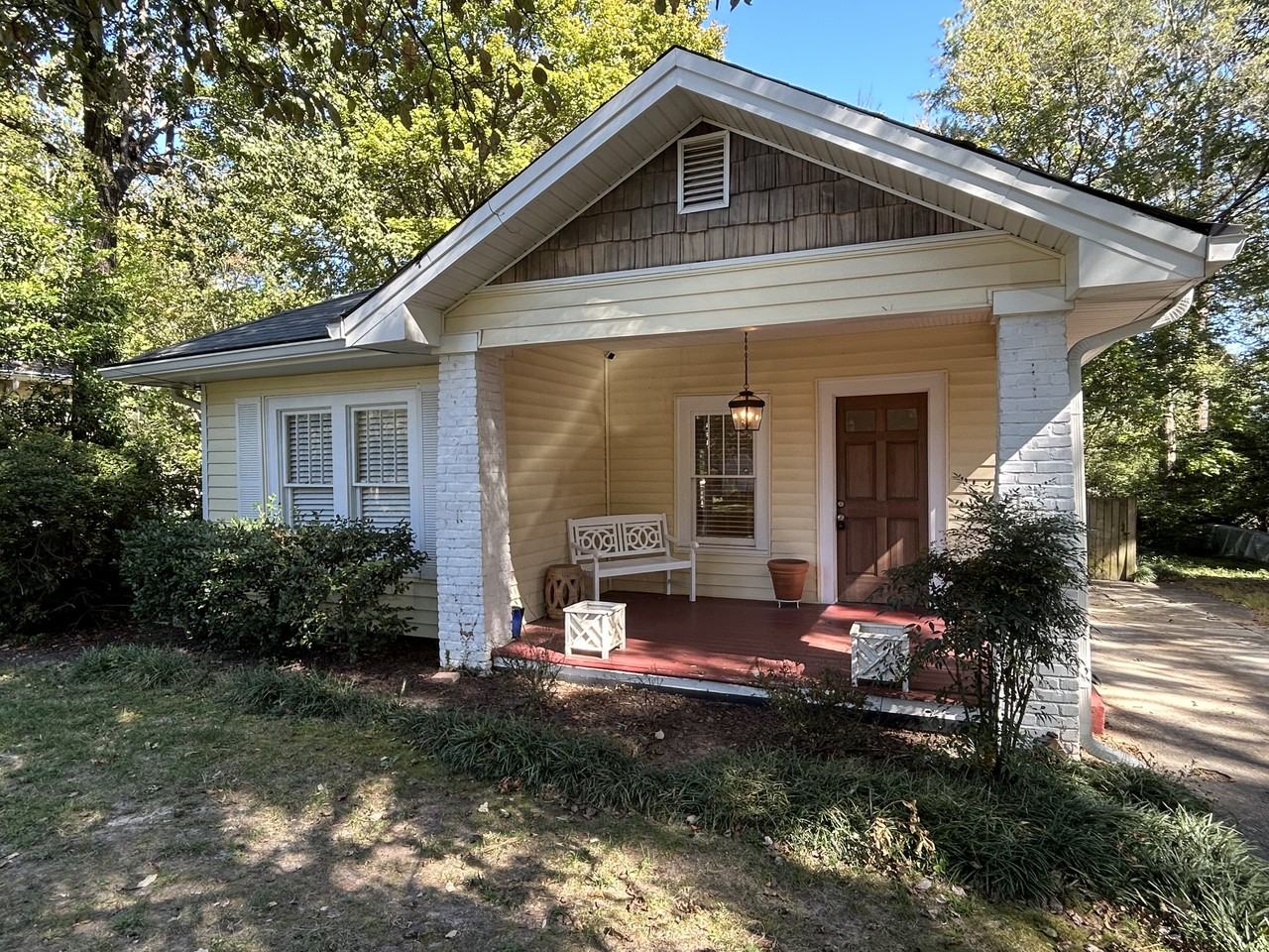 1058 Gilbert St Se #NA - Photo 2 of 27