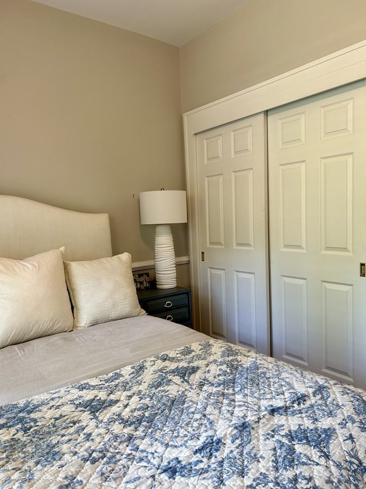 1058 Gilbert St Se #NA - Photo 5 of 27
