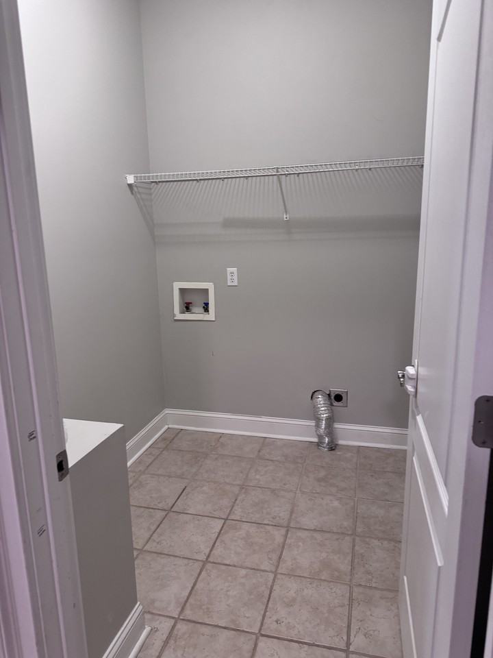 785 Mountain Trl #NA - Photo 6 of 20