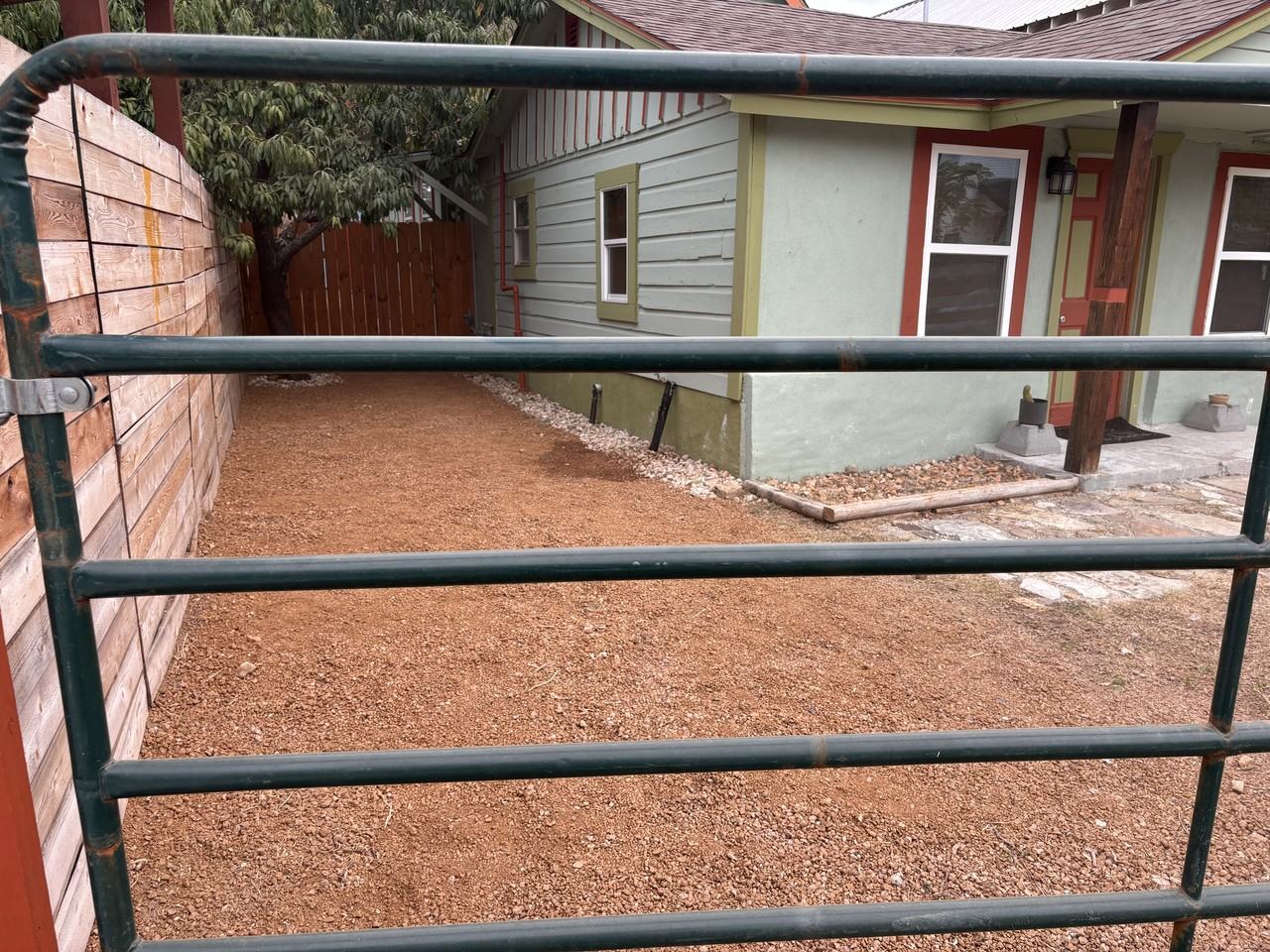 1163 Nickols Ave - Photo 3 of 26