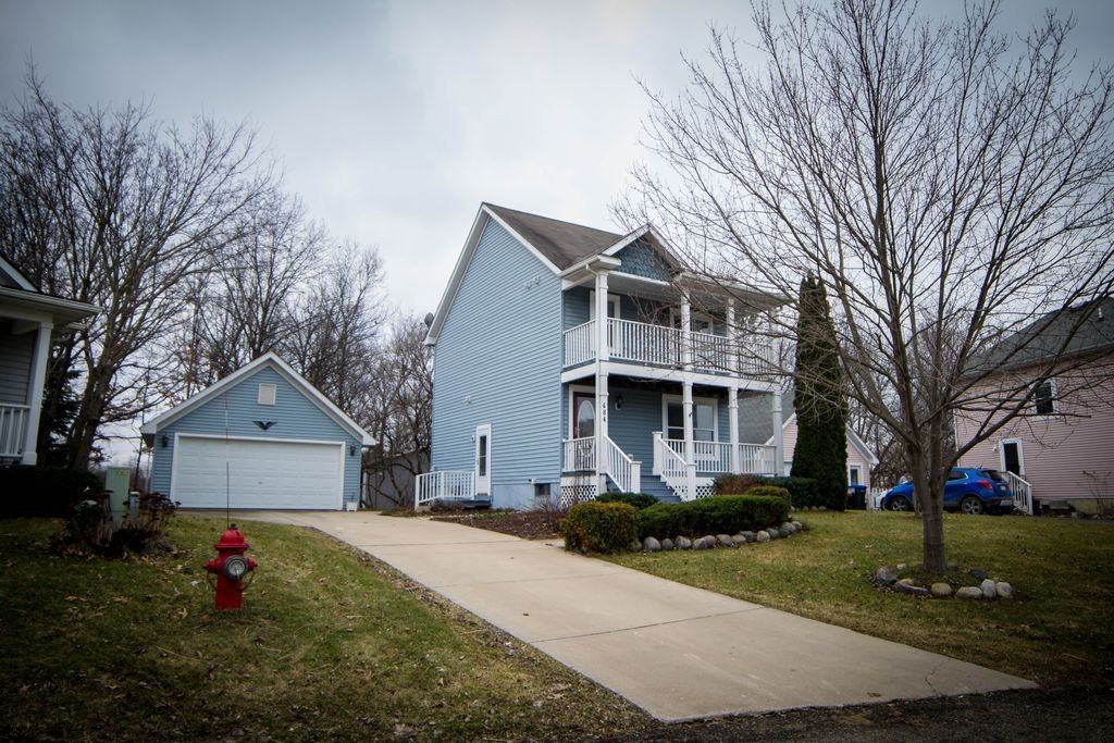 484 Waverly Cmns #NA - Photo 2 of 21