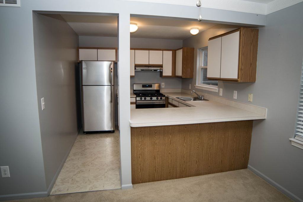 484 Waverly Cmns #NA - Photo 6 of 21