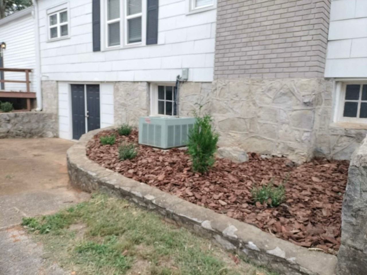 847 E 10th Ave - Photo 3 of 20