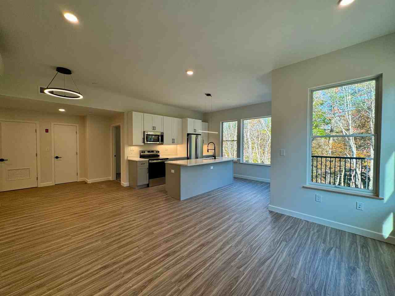 The Mark - Photo 2 of 14