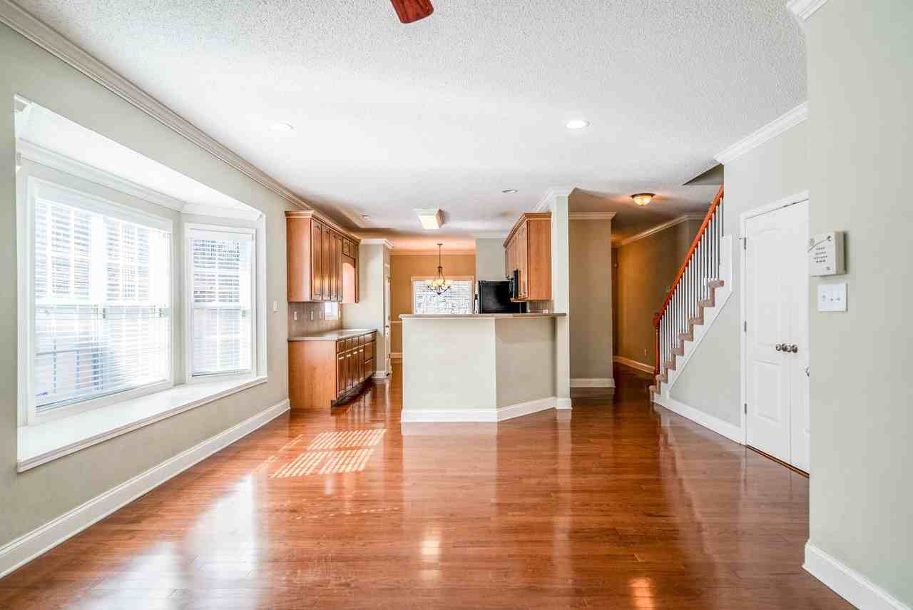 844 Poets Corner Way - Photo 6 of 40