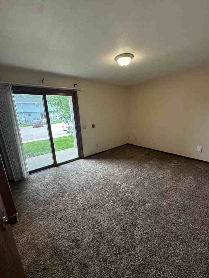 320 Shane Court - Photo 3 of 6