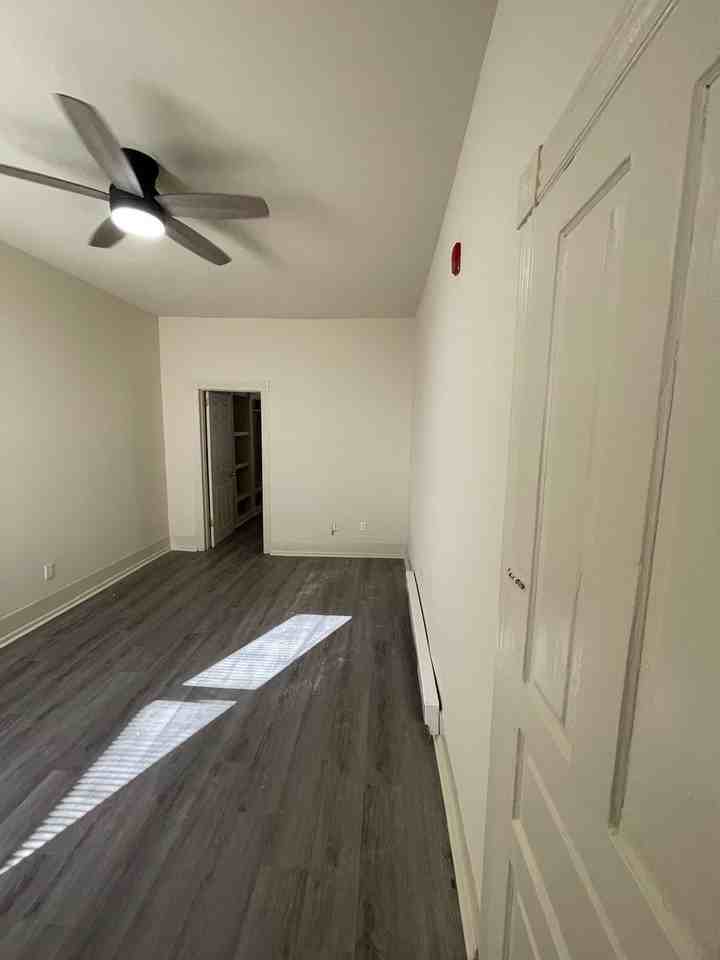 5122 Arch St. - Photo 4 of 16