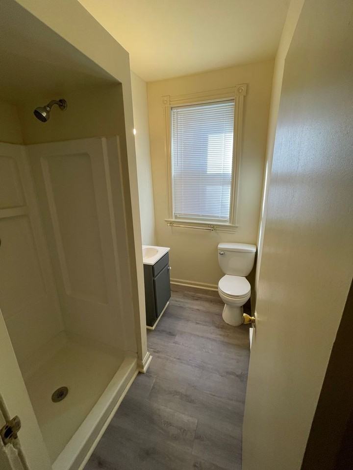 5122 Arch St. - Photo 5 of 16