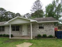 415 Waymack Rd - Photo 1 of 1