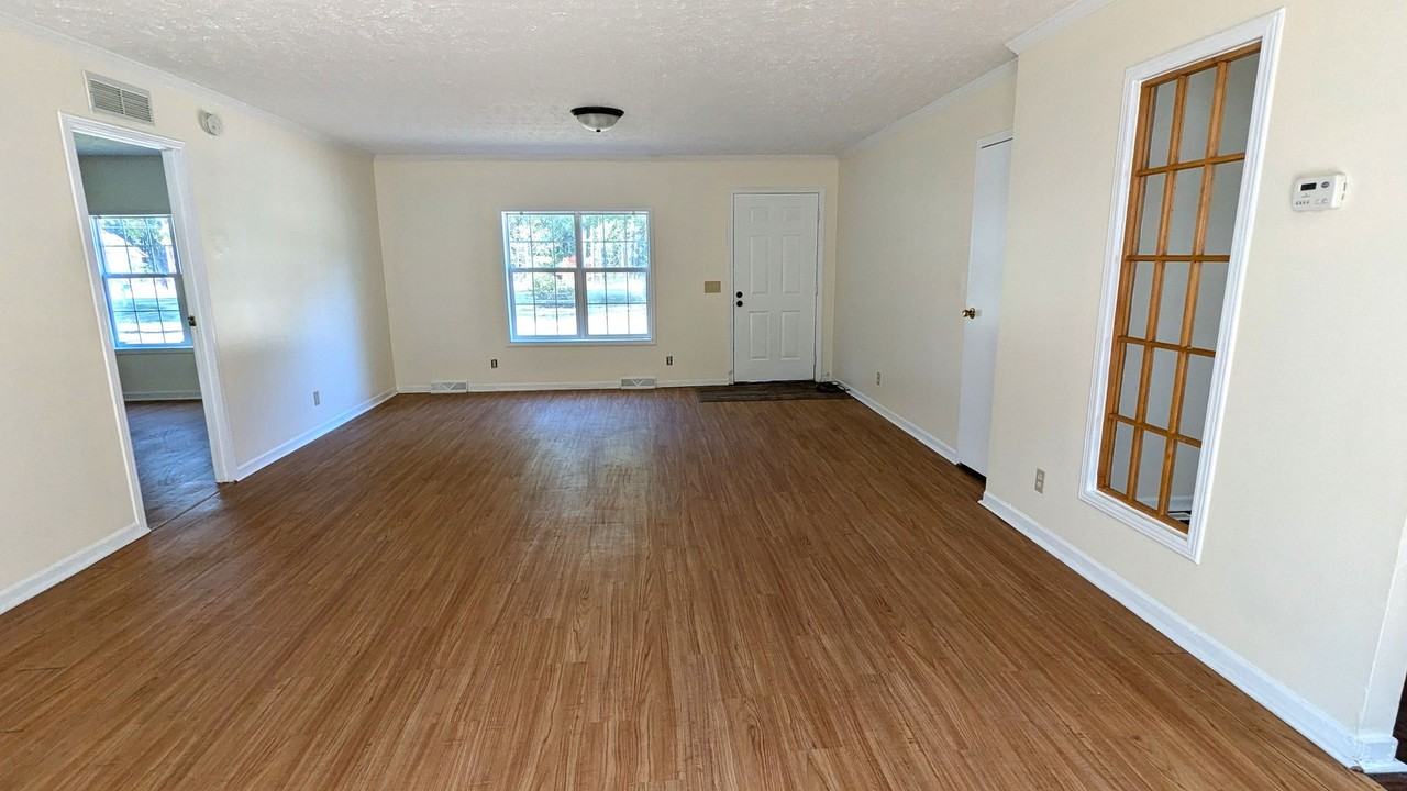 182 N Walker Rd - Photo 2 of 14