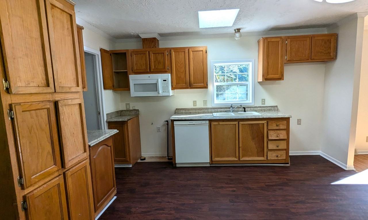 182 N Walker Rd - Photo 5 of 14