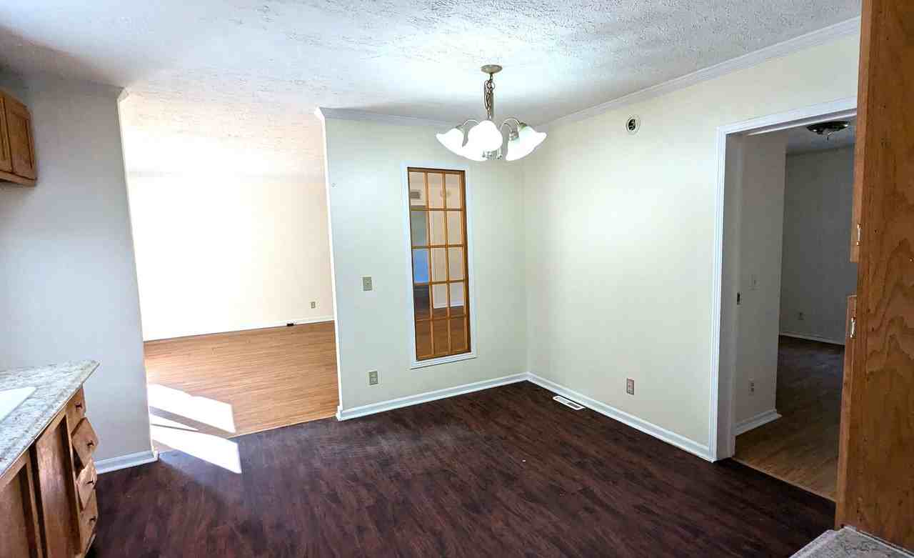 182 N Walker Rd - Photo 7 of 14