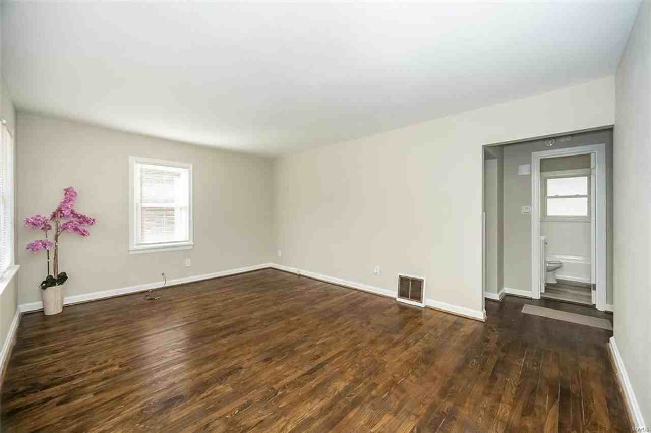 1229 N Florissant Rd - Photo 2 of 16