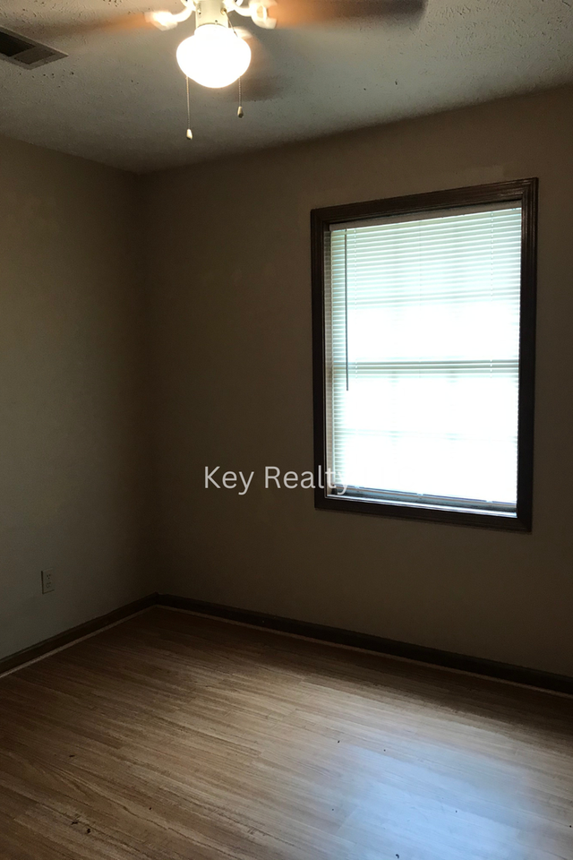 1315A Palmetto St - Photo 3 of 5