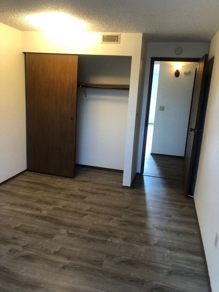 270 Se Barrington Dr #B302 - Photo 3 of 17