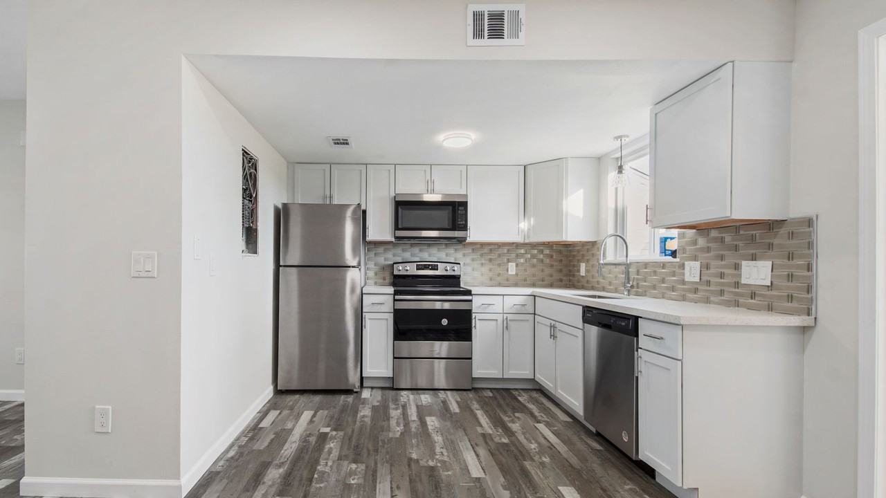 132 Cheri Ln - Photo 3 of 8