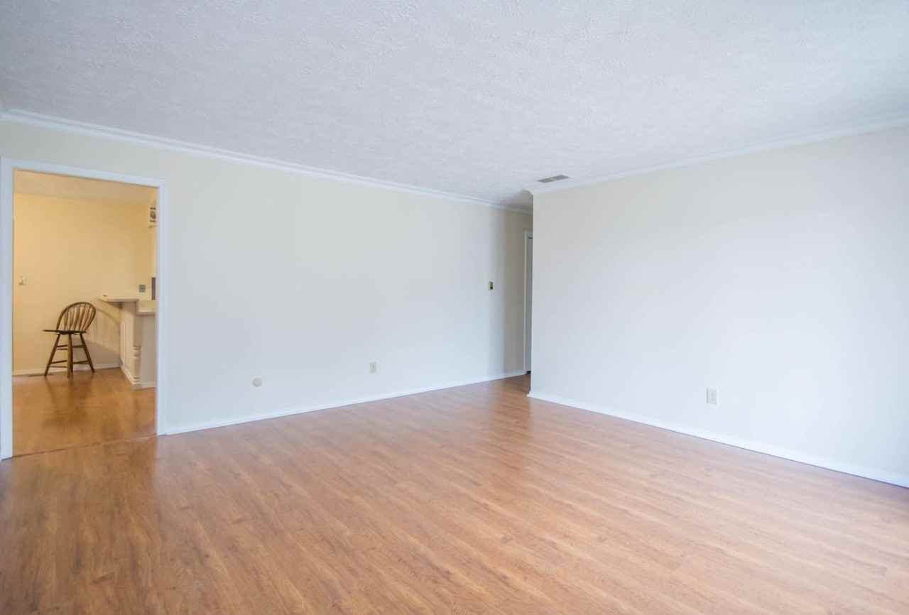 3313 S Allendale Dr - Photo 2 of 21