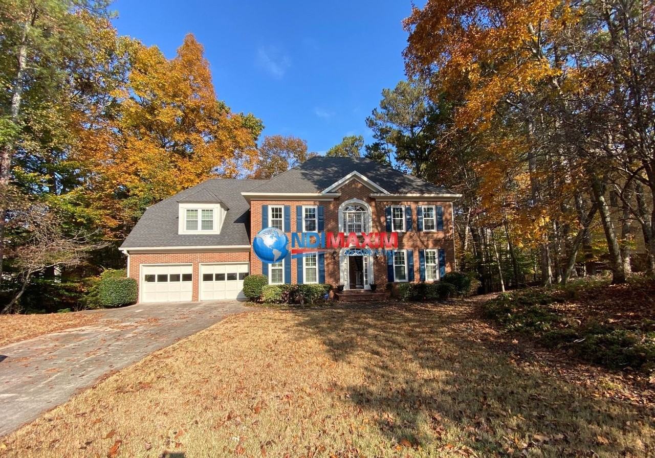 5450 Heathridge Ter - Photo 2 of 30