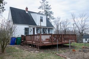 featured image of 411 Giles Rd