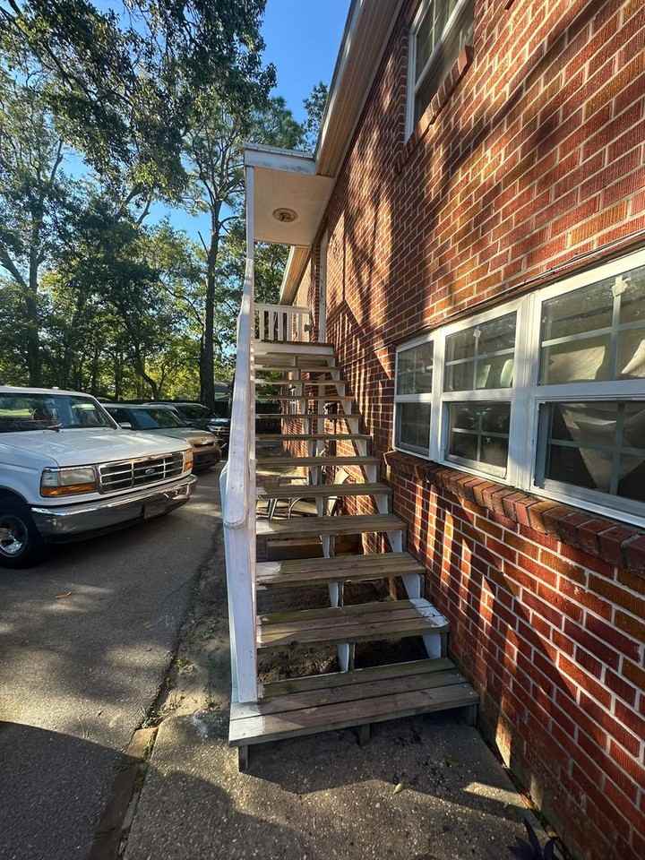 1813 12th Street - Photo 2 of 8