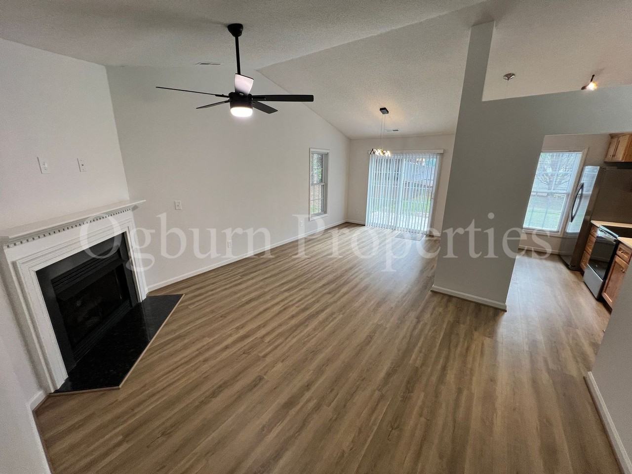 3568 Milhaven Rd - Photo 2 of 16