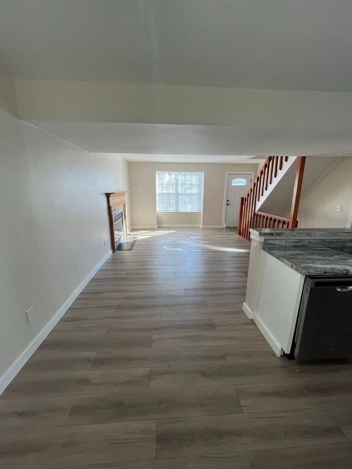 5090 Silver Bow Dr - Photo 7 of 26