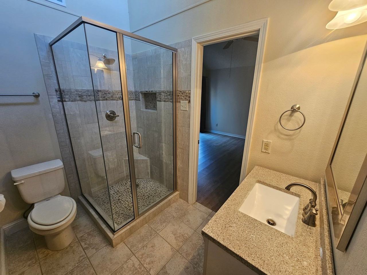 18163 Whispering Gables Ln - Photo 7 of 22