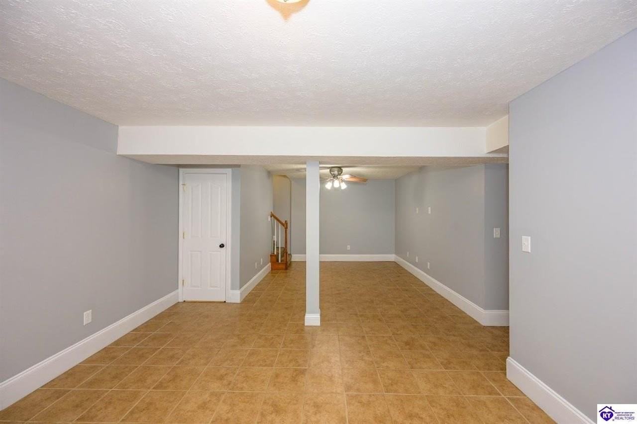 611 Flushing Meadows Dr - Photo 7 of 42