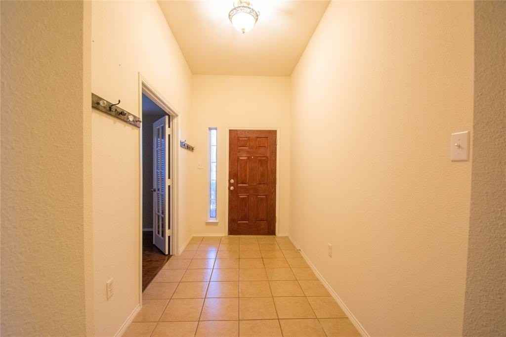 3604 Chapin Court - Photo 4 of 29