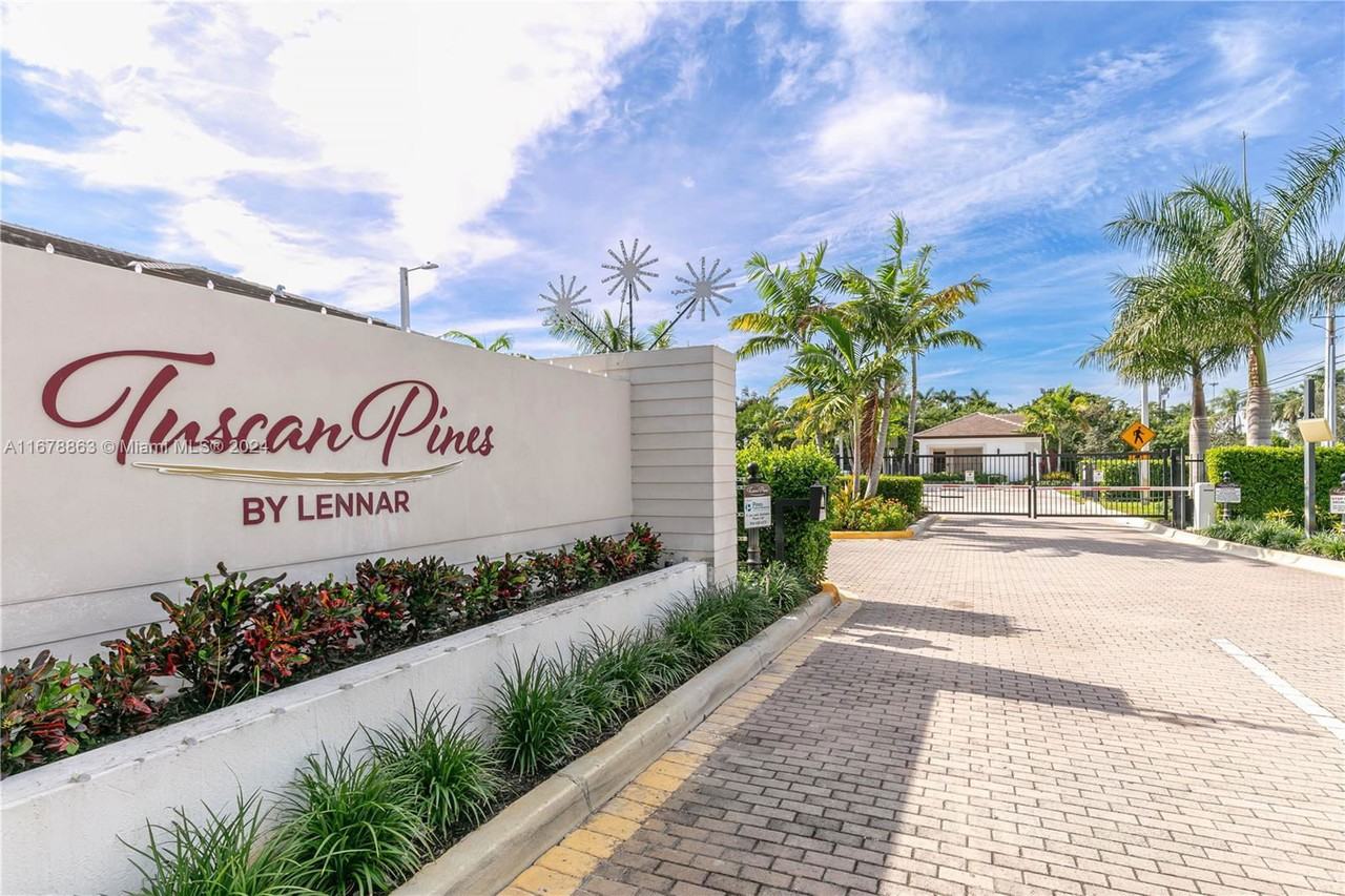 18514 Sw 2nd St #1 - Photo 2 of 8