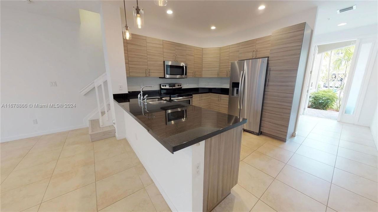 2764 Sw 81st Ter #1 - Photo 2 of 8