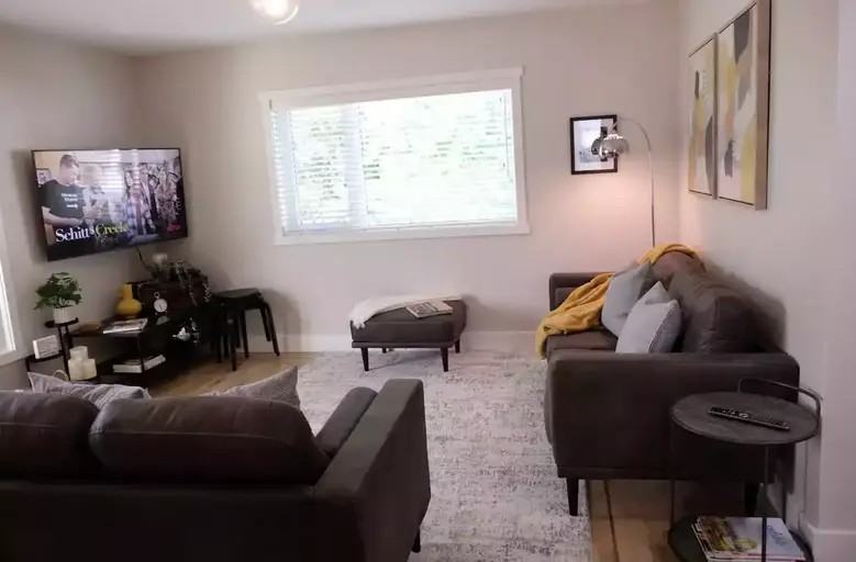 34023 Wavell Lane - Photo 3 of 13