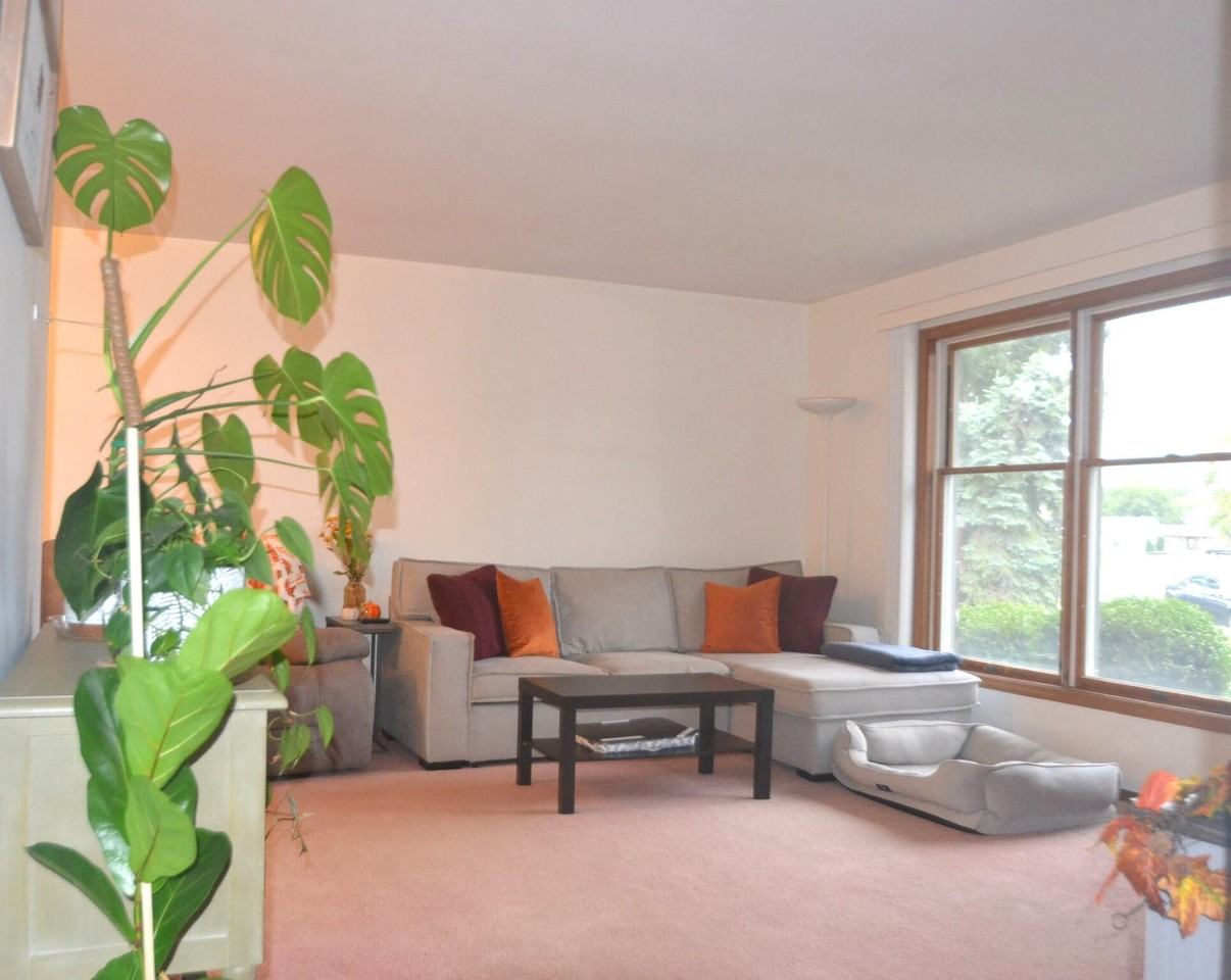 5939 Fiesta Ave - Photo 2 of 19