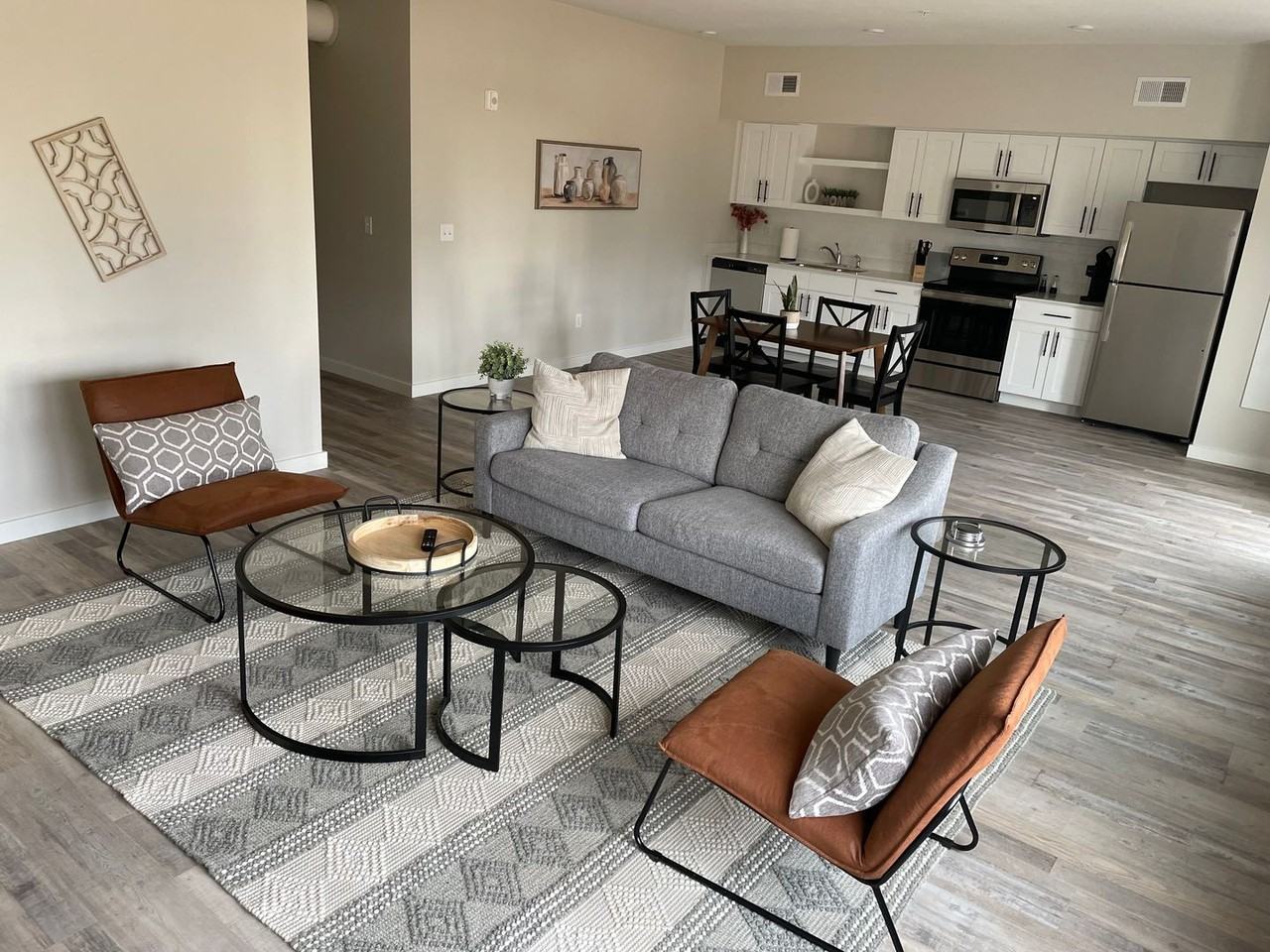 Briar Grove Apartments (Building 2336) - Photo 2 of 46
