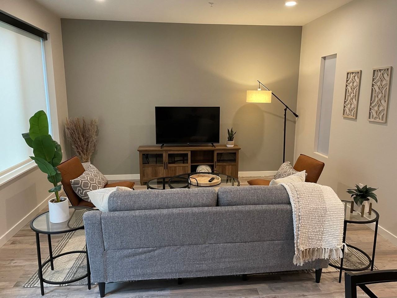 Briar Grove Apartments (Building 2336) - Photo 2 of 26