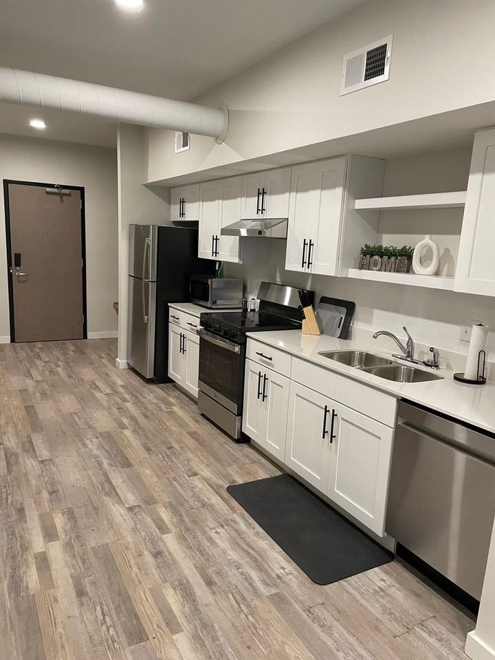 Briar Grove Apartments (Building 2336) - Photo 4 of 26