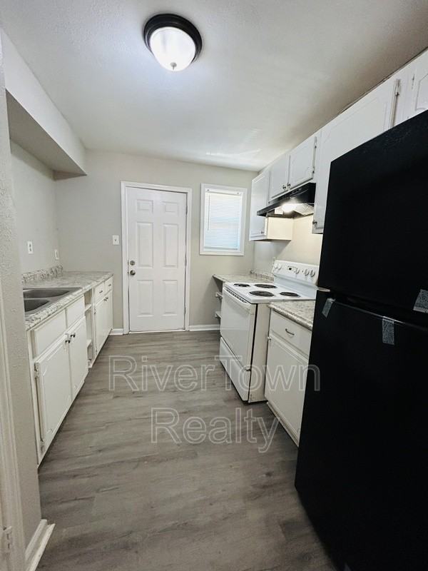 4029 Berkshire Ave #5 - Photo 3 of 7