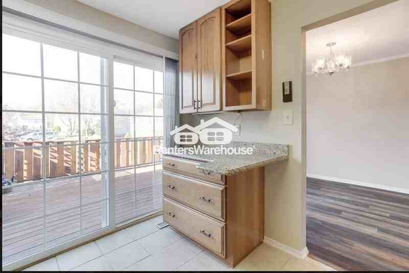 12 Pike Hall Pl #1 - Photo 2 of 11