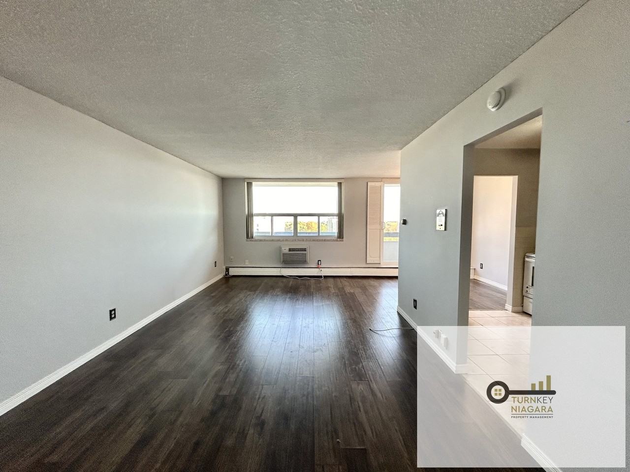 365 Geneva Street - Photo 4 of 19