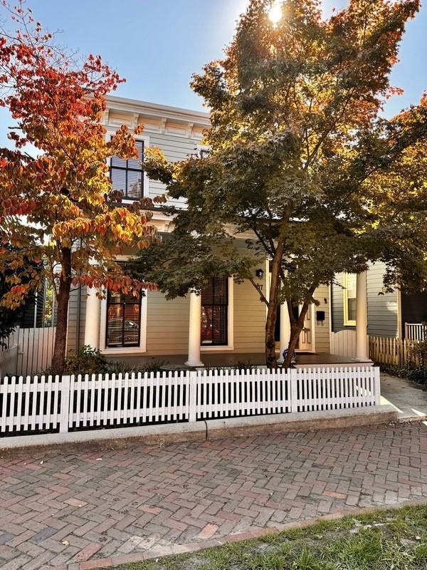 117 N 29th St #A - Photo 2 of 26