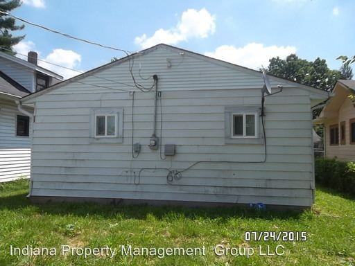 1862 N Dexter St - Photo 3 of 8