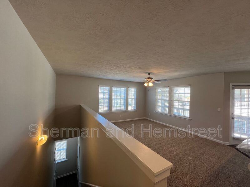 736 Tarvin Cir #736 - Photo 4 of 13