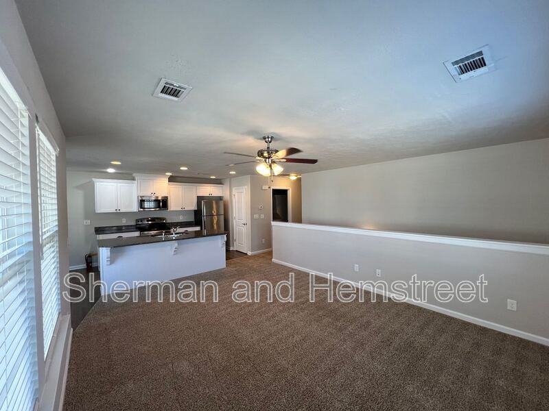 736 Tarvin Cir #736 - Photo 5 of 13